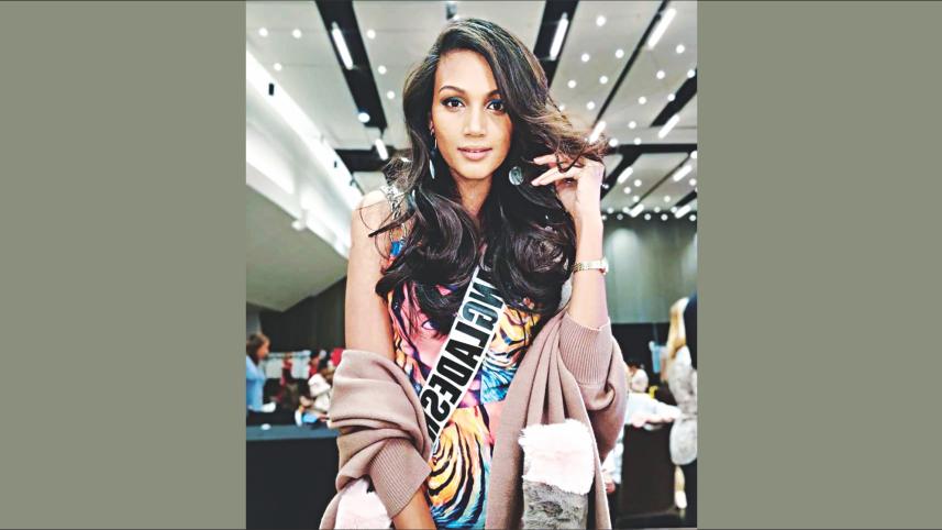 Voting Miss Universe Bangladesh.jpg