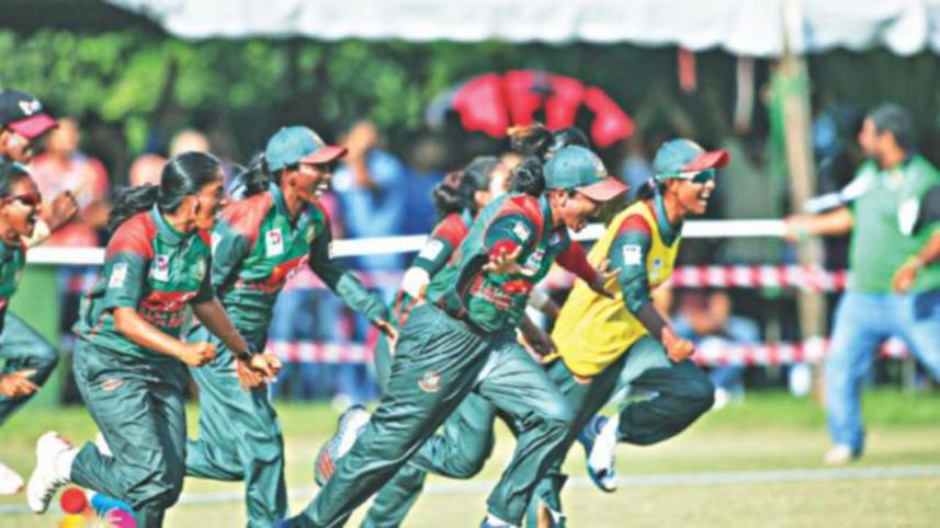 women cricketers