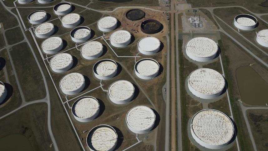 oil-prices-edge-lower.jpg