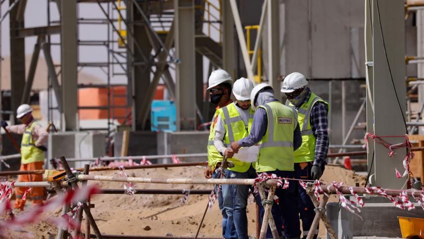 oil-rich-uae.jpg