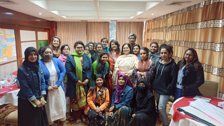 dw-akademie_bangladesh_women_journalists_mentorship_launch_30.12.2021.jpeg