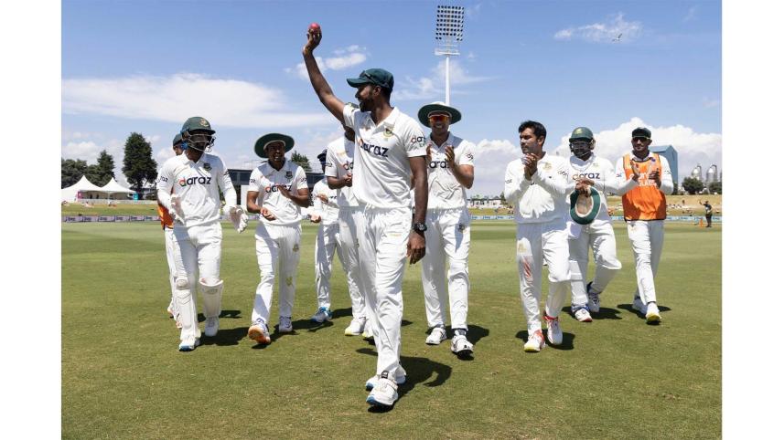 Bangladesh team during the historic Mt. Maunganui Test