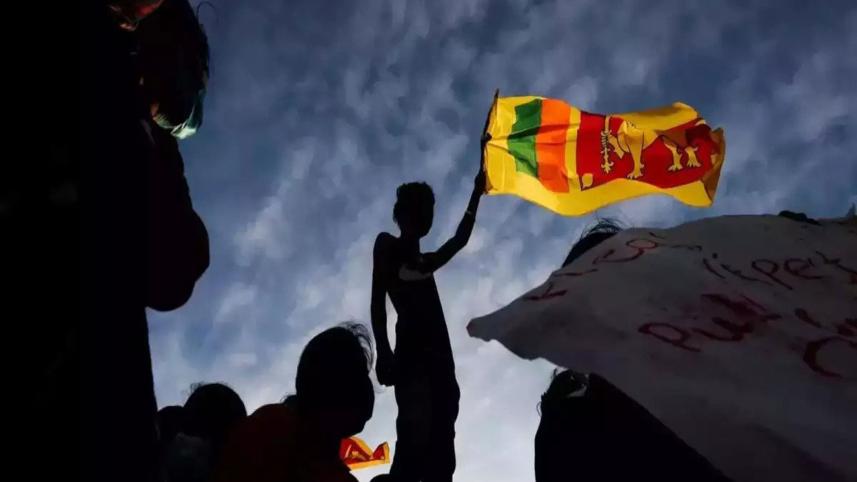 cash-strapped-sri-lanka.jpg