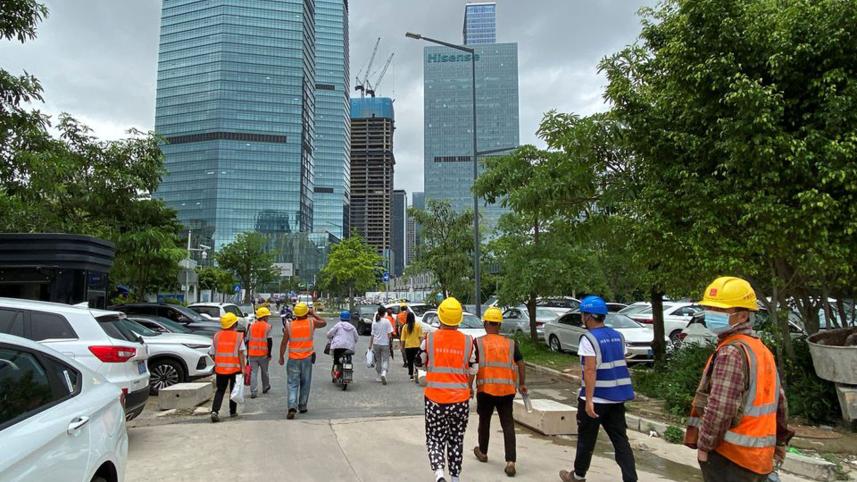 in-miracle-city-shenzhen.jpg