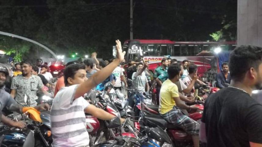 Bikers block highway in Rajshahi