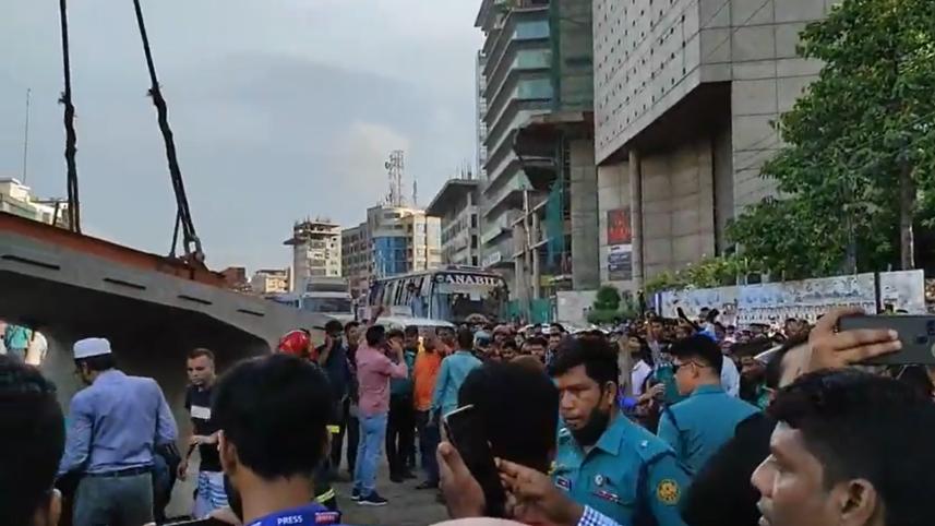 Viaduct segment of BRT falls on car, 4 feared dead in Uttara