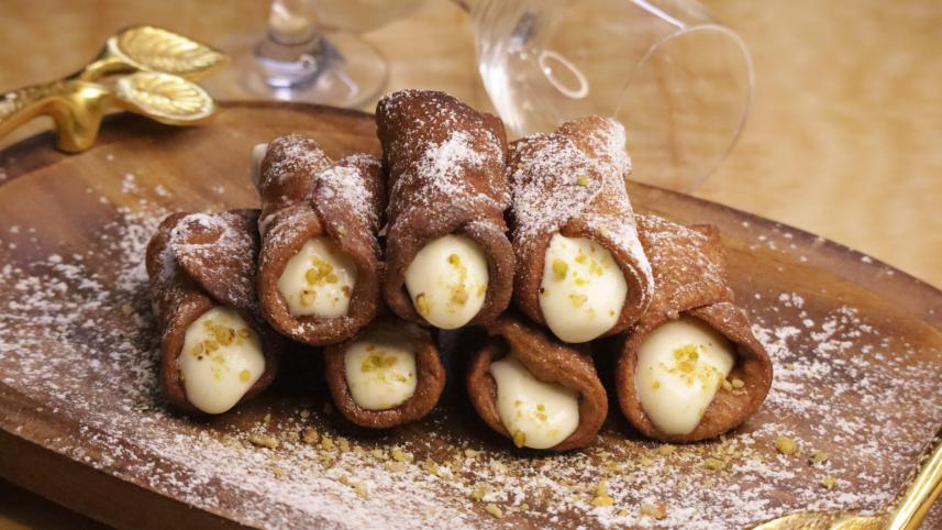 SICILIAN CANNOLI (Italy)