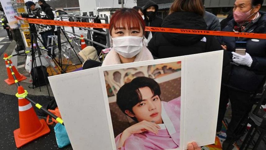 BTS fans flood online military forum with concern for Jin