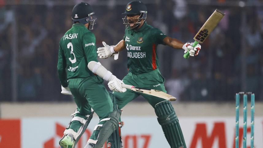 Taskin Ahmed and Najmul Hossain Shanto