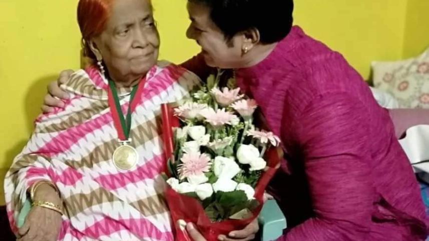 Zebunnessa with Shibli Mohammad