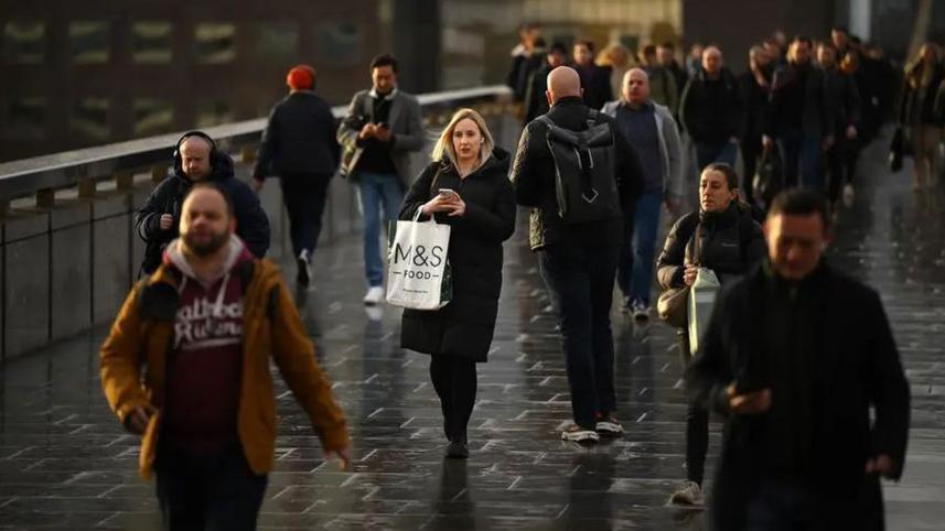uk-unemployment-rises.jpg