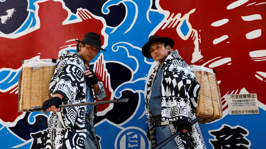 2023-11-01t081627z_355955970_rc2144ajwh46_rtrmadp_3_japan-trash-samurai.jpg