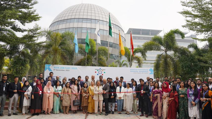 photo-1_aiub_job_fair_2023.jpg