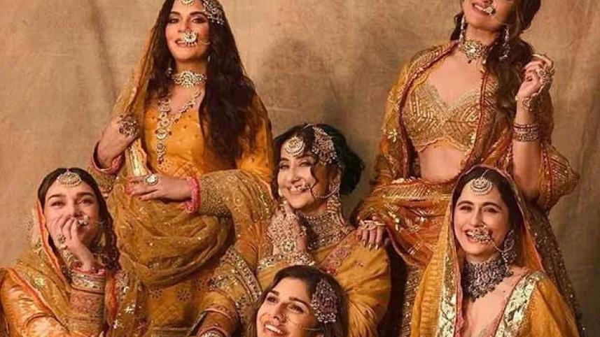 sanjay-leela-bhansali-announces-season-2-of-heeramandi-the-v0-iszsctygisb3plcp3yk0zsqtboklaloiuz_1xjm5f5o.jpg