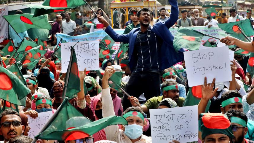 assistant-teacher-protest-02.jpg