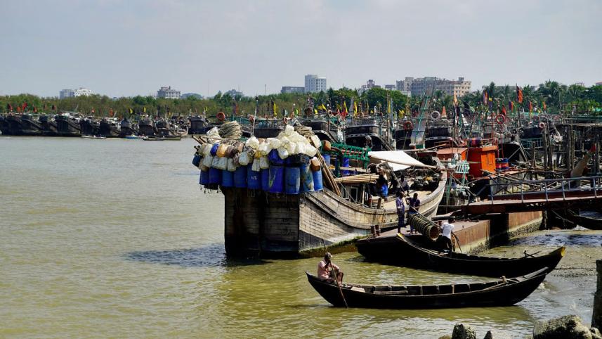 Time to rethink fishing ban