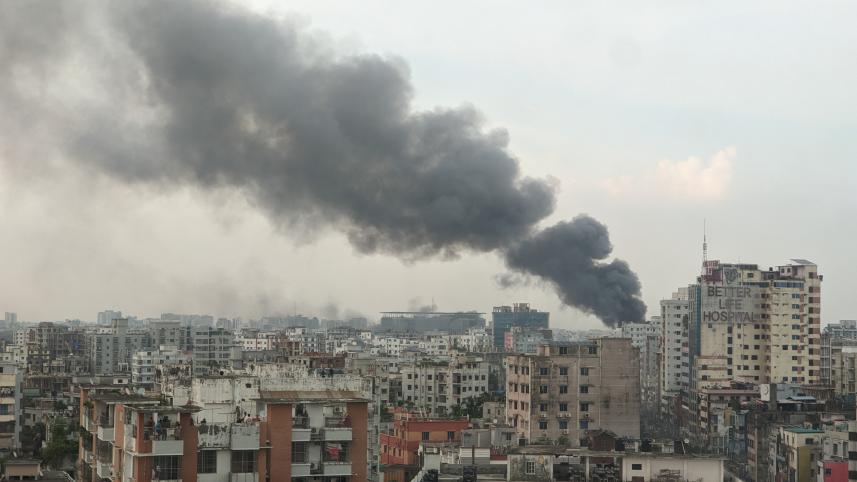 Streets of fire, skies of smoke: Witnessing a revolution through my window