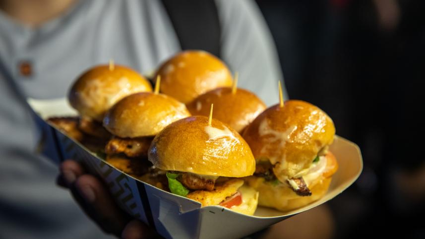 Gulshan 2’s midnight street food scene feels like Bangkok 