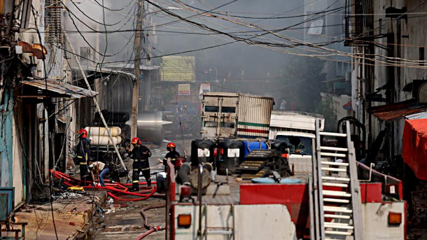 chemical-warehouse-fire