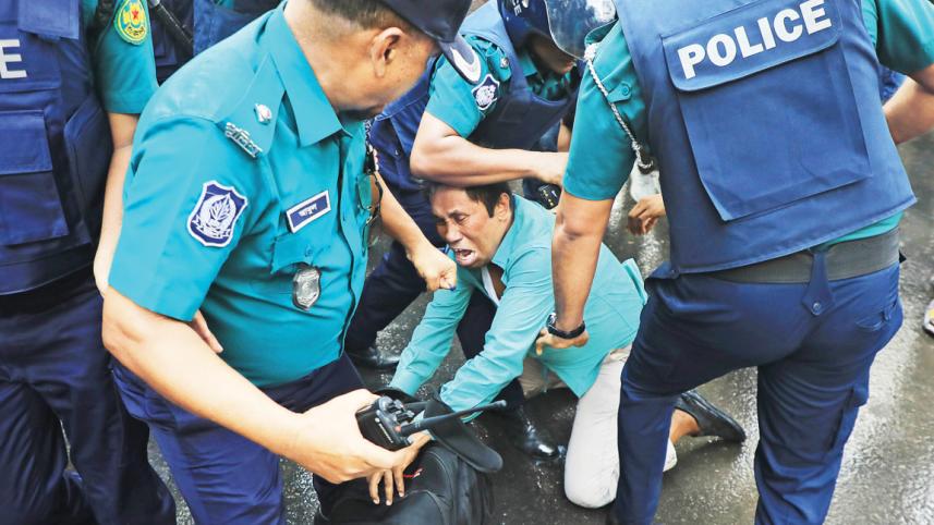 police attack teachers