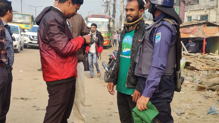 At least 45 detained while entering Dhaka_67e5.jpg