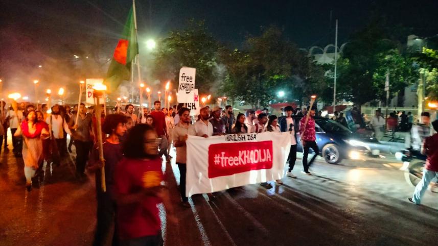 protest against DSA.jpg