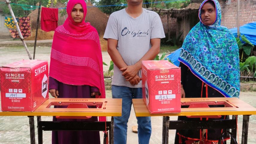 Rangpur man helps poor with facebook