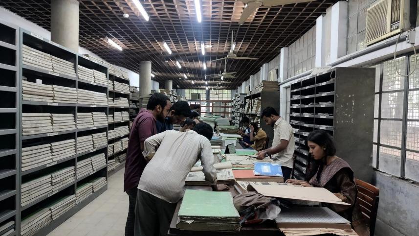 restriction lifted on 1972-75 newspapers