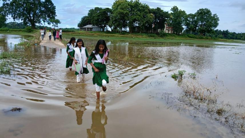 Submerged RCC road puts residents in peril_8b7f.jpg