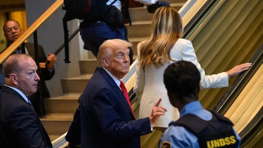 Escalatorgate White House.jpg