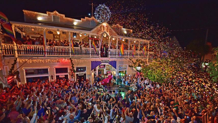 Welcoming Moments of Happy New Year 2018 in USA