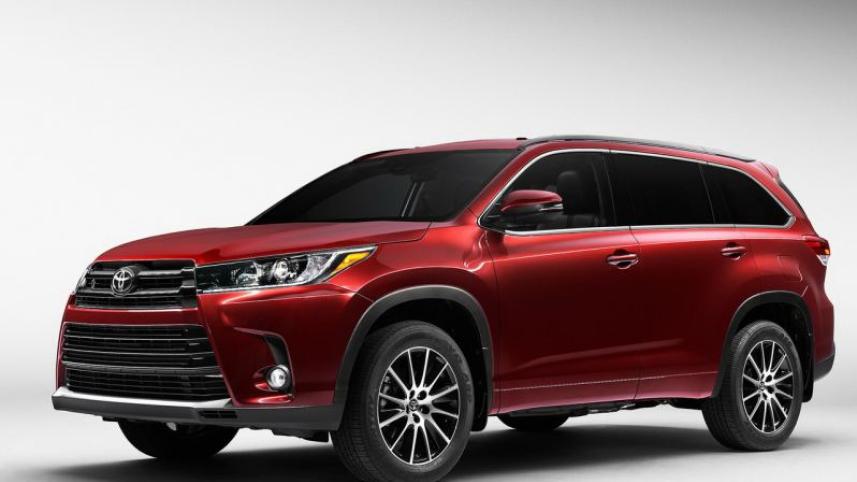2017 Toyota Highlander.jpg