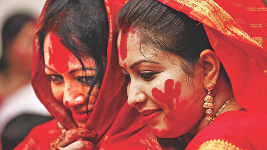 Colourful mandaps 5.jpg