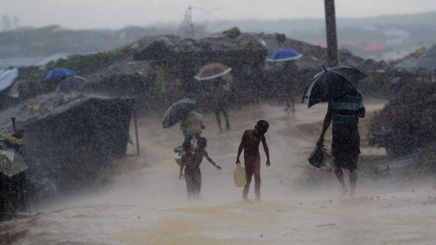 rain_rohingya_camp.jpg