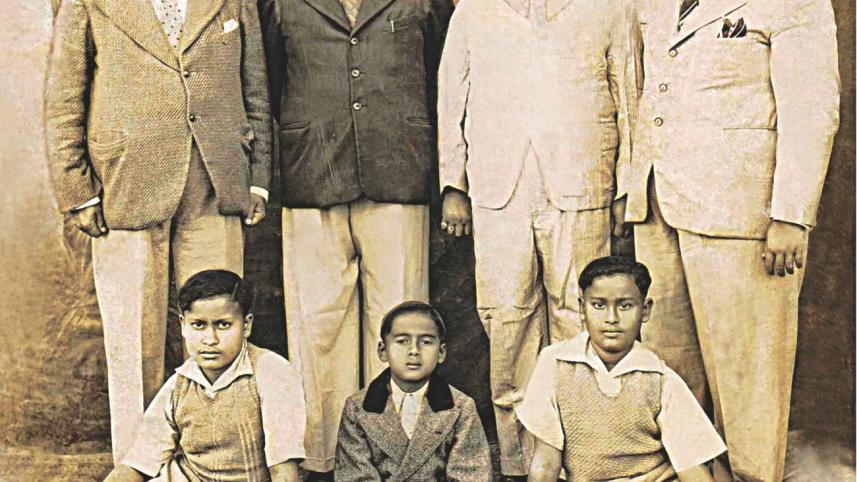 sons_and_grandchildren_of_qazi_azizul_haque.jpg
