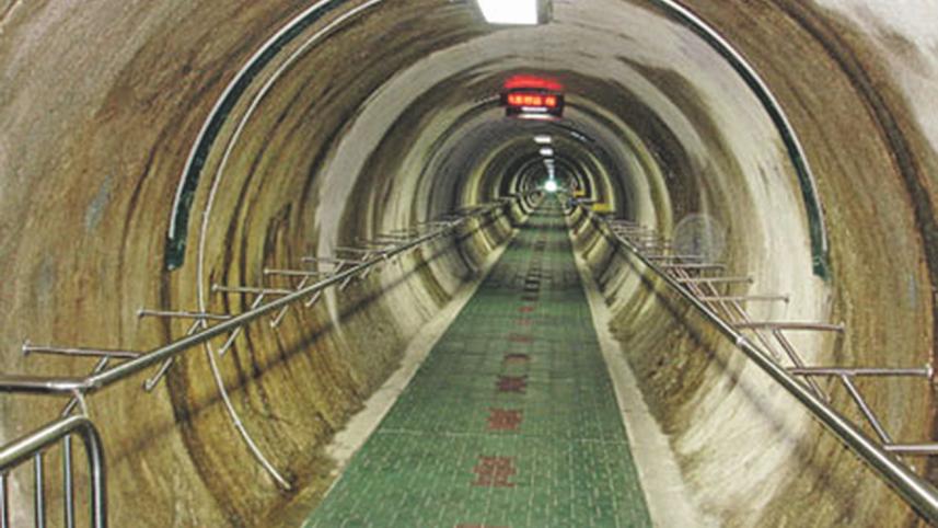 South and North symbolised 1.jpg