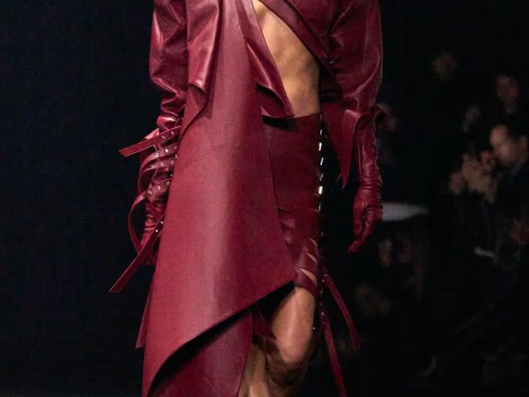 mugler_show3.jpg
