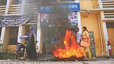 BM College students protest for new building