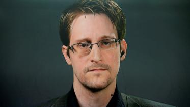 2020-10-01T181035Z_1237211337_RC2U9J93ECSF_RTRMADP_3_USA-SECURITY-SNOWDEN-LAWSUIT.JPG