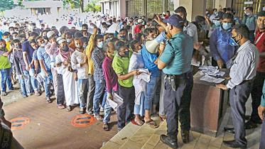 migrant worker returns.jpg