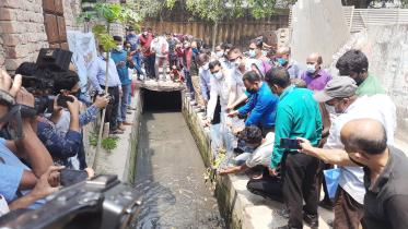 Mymensingh frog released-02.jpg