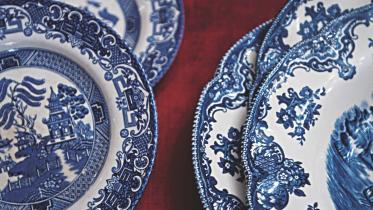 A blue glazed in white