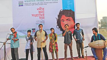 Artists perform.jpg