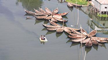 Banani lake  1.jpg