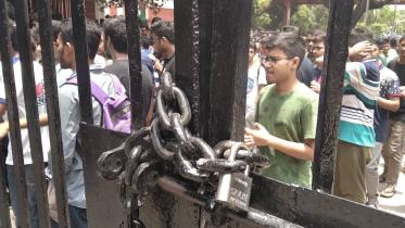 Buet students demo