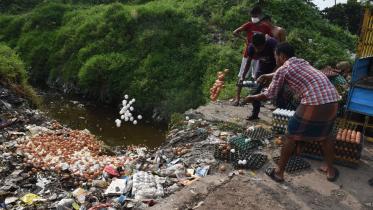 BUsiness-in-Barishal-fined.jpg