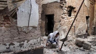 b&w-images of war.jpg