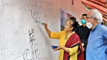 Celebrated artist Kanak Chanpa Chakma and noted artist Syed Abul Barq Alvi, Professor Faculty of Fine Art, University of Dhaka, inagurated the event, among others.jpg