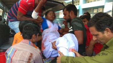 stabbed schoolgirl in Chapainawabganj
