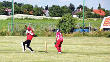 cricket-resumed-in-Prague.jpg